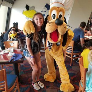 Meet your Posher, Rebecca